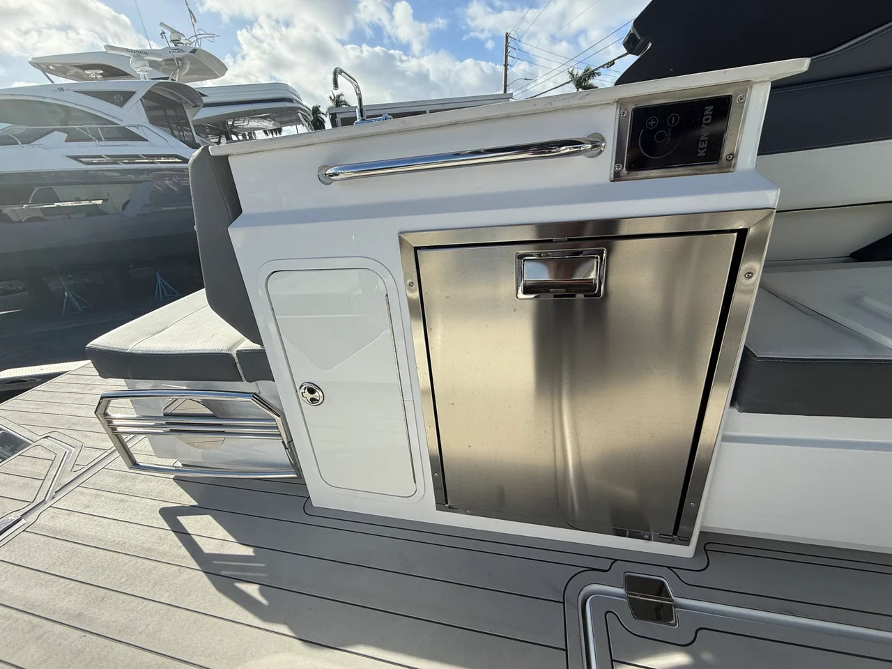 2022 Cruisers Yachts 34 GLS Outboard 34.0 feet, Miami, FL #12