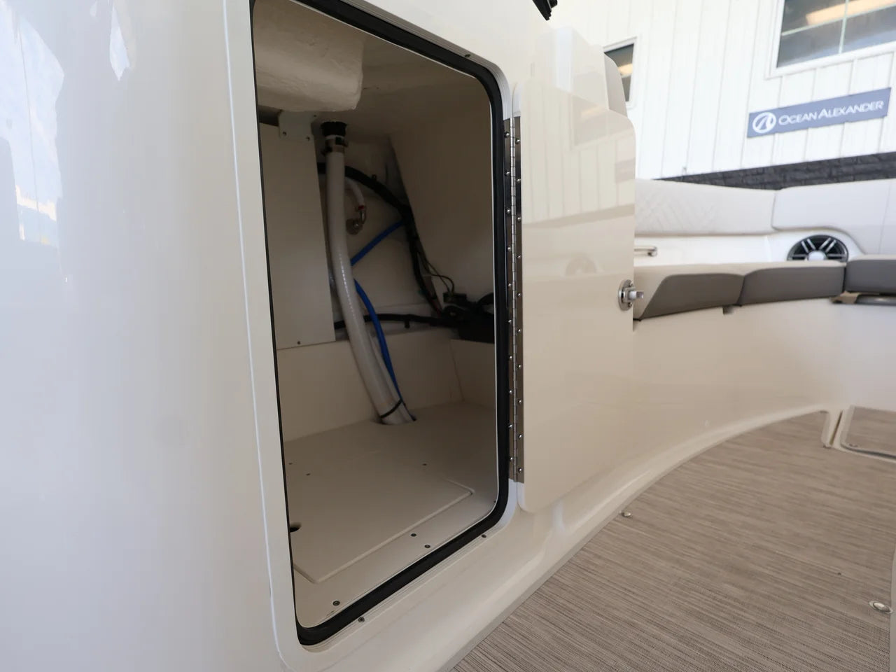 2026 Sea Ray SDX 250 Outboard 25.0 feet, Naples, Florida #28