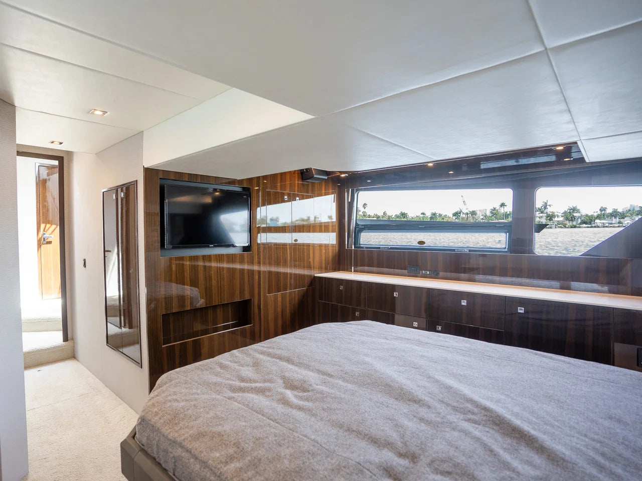 2023 Cruisers Yachts 50 C 50.0 feet, Miami, FL #36