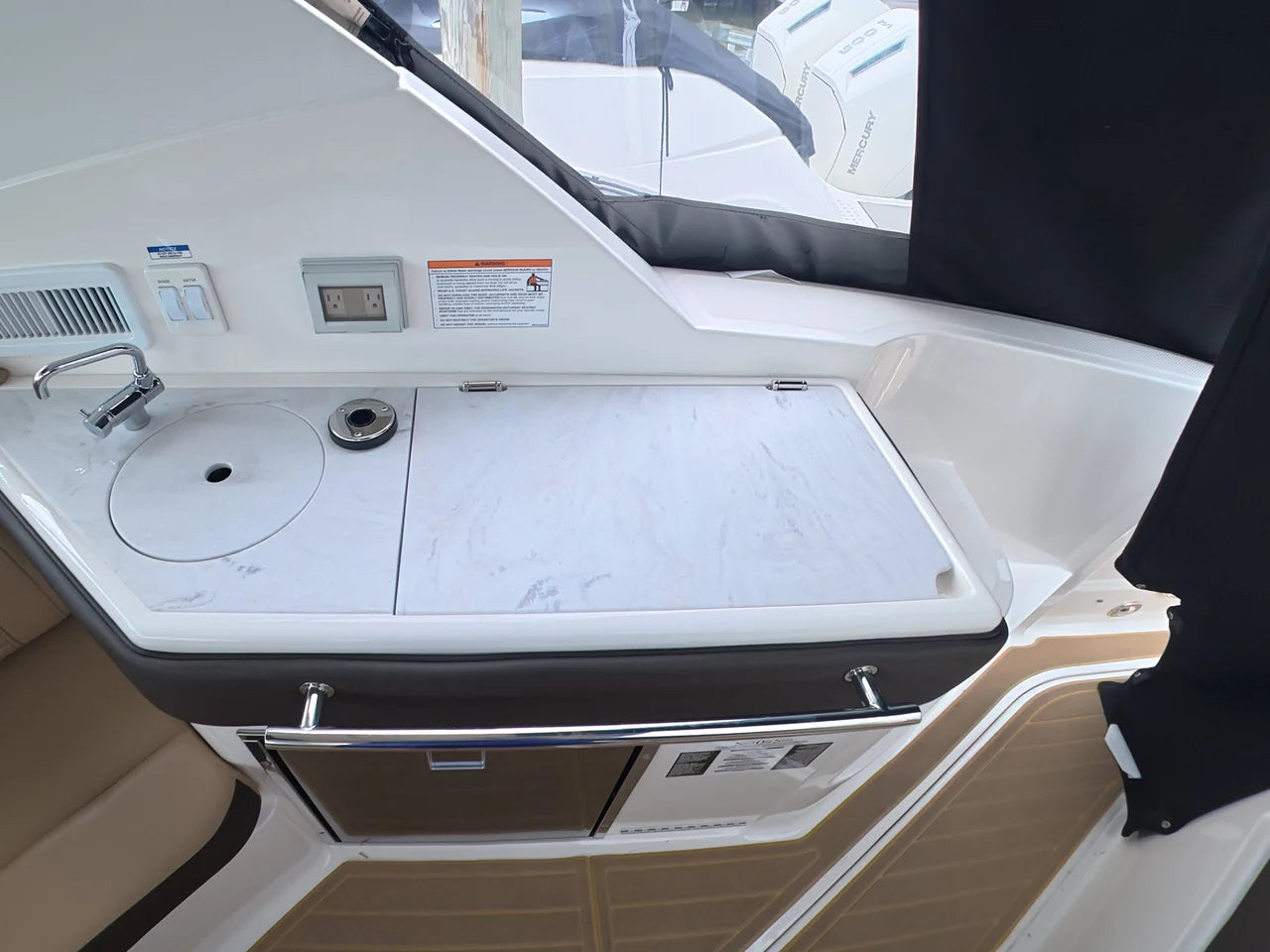 2025 Sea Ray Sundancer 320 Outboard 32.0 feet, Clearwater, Florida #13