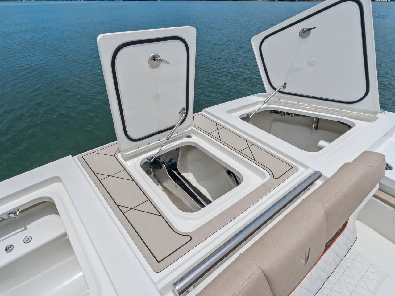 2027 Ducari 37 XIV 37.0 feet, Jupiter, Florida #62