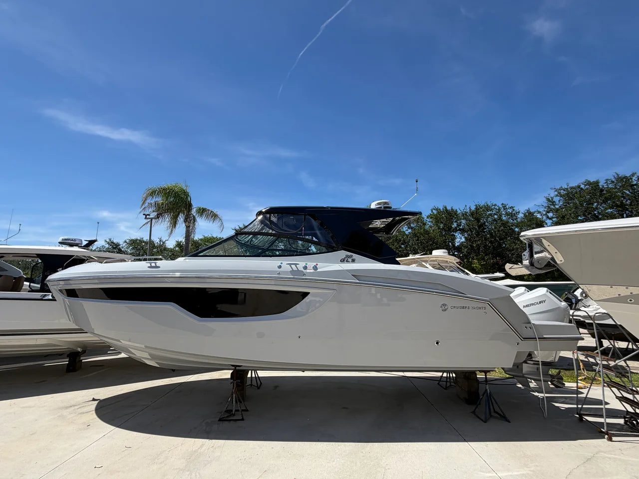 2024 Cruisers Yachts 38 GLS South Beach Outboard 38.0 feet, Stuart, Florida #3