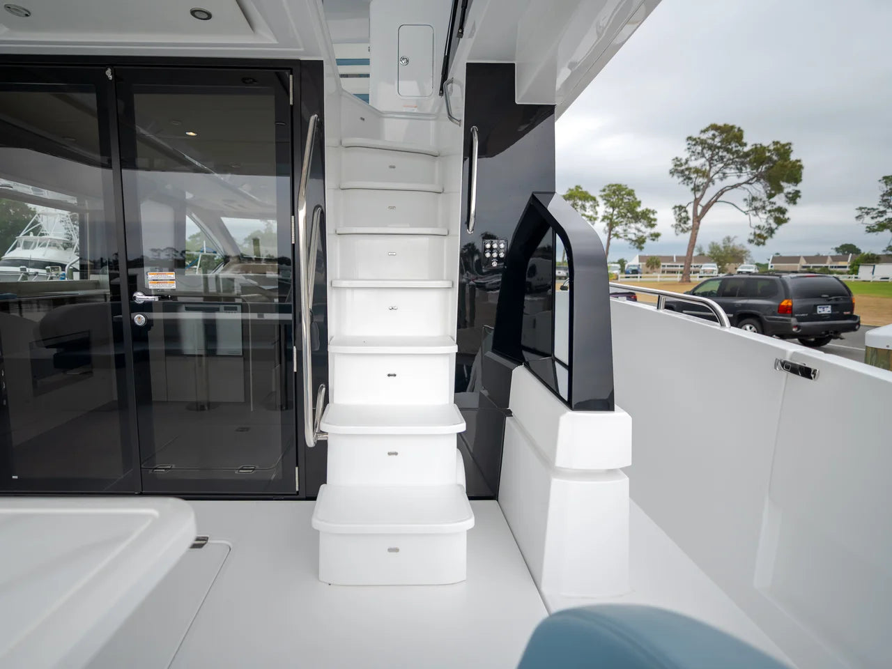 2026 Cruisers Yachts 57 FLY 57.0 feet, Panama City, FL #23