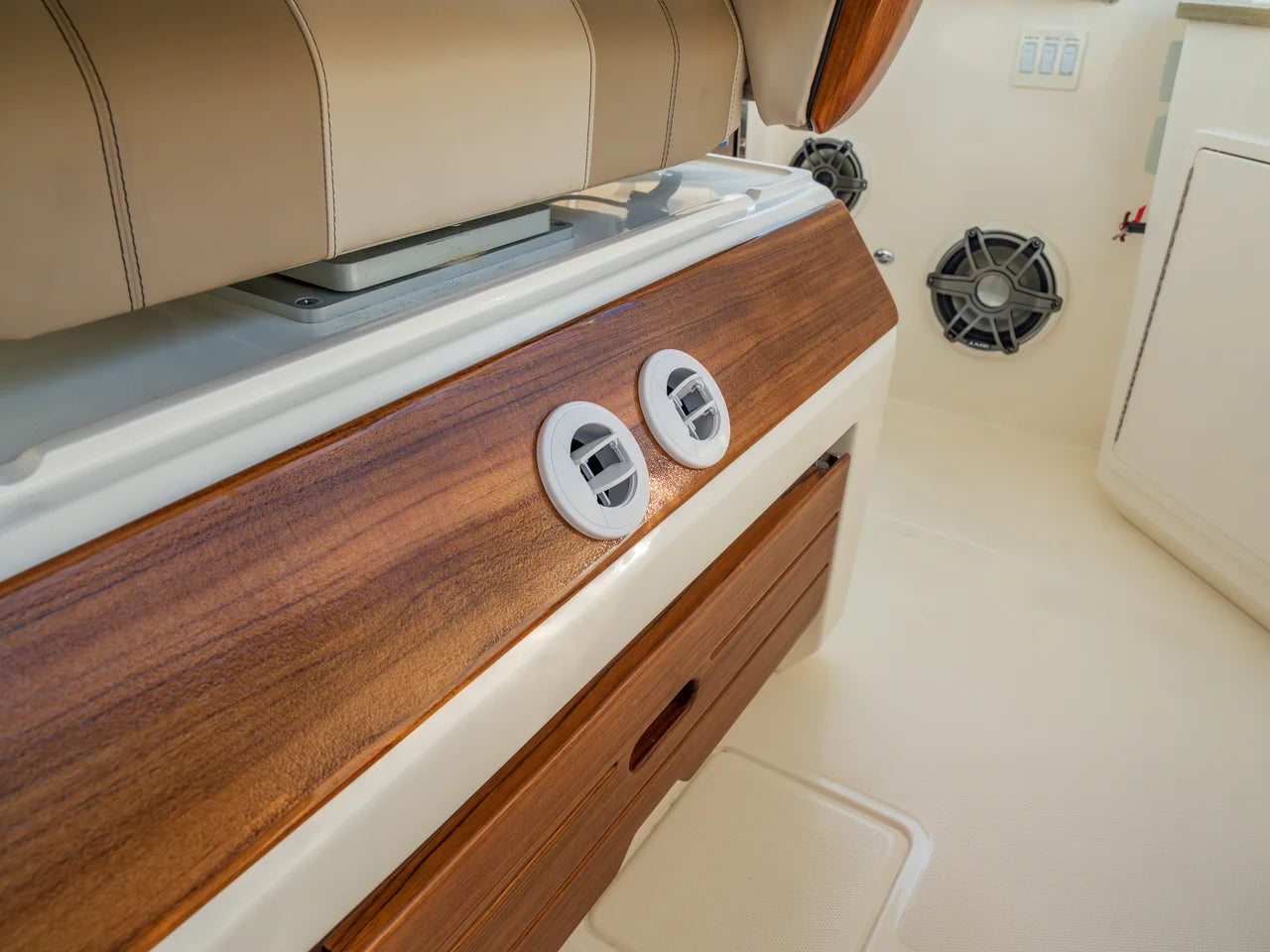 2026 Boston Whaler 350 Realm 35.0 feet, Wrightsville Beach, North Carolina #18