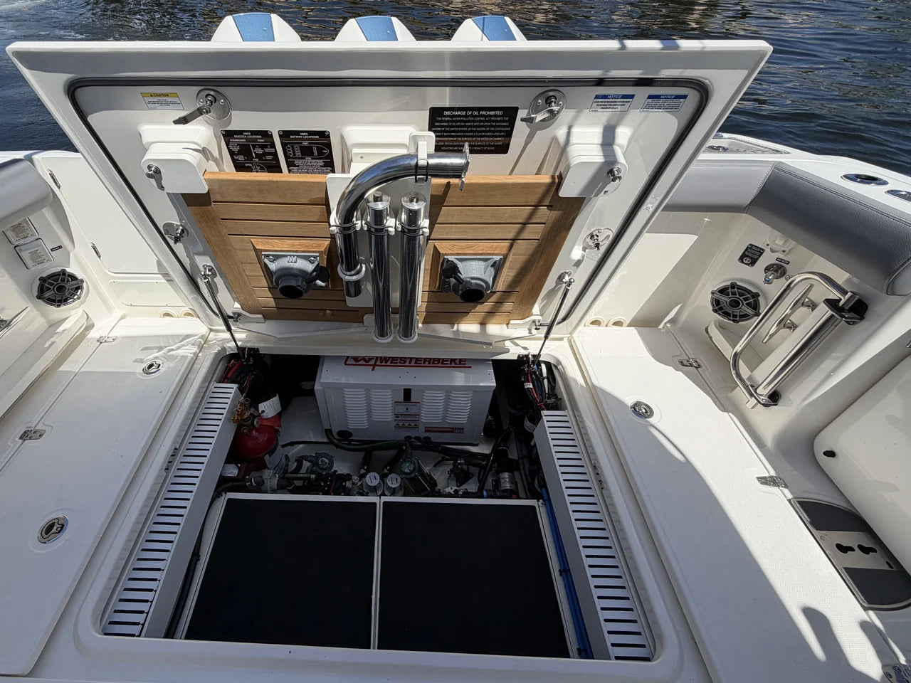 2024 Boston Whaler 350 REALM 35.0 feet, Pompano Beach, Florida #88