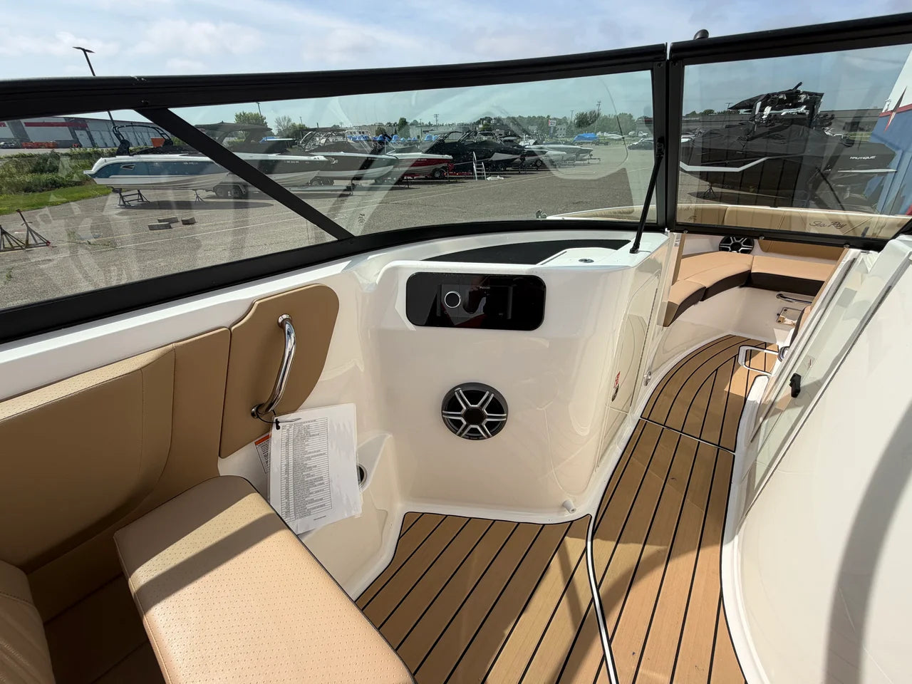 2026 Sea Ray SDX 230 Surf 23.0 feet, Excelsior, Minnesota #26