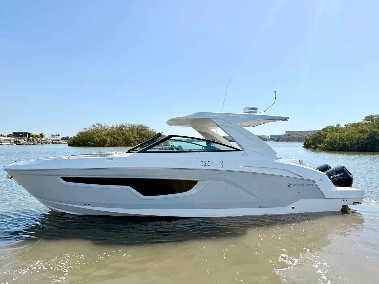 2026 Cruisers Yachts 34 GLS Outboard 34.0 feet, St Petersburg, FL #19