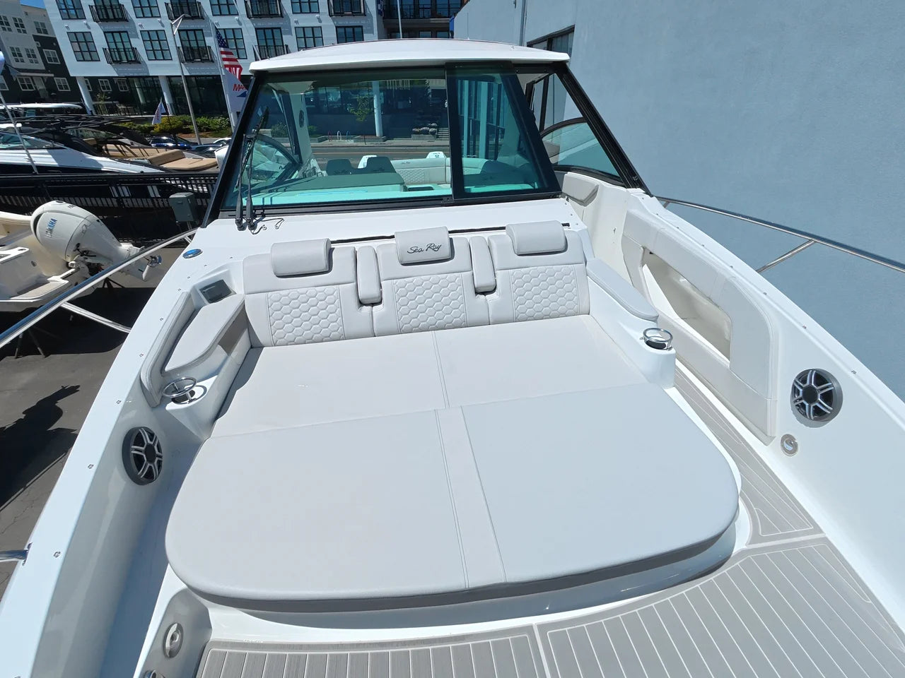 2026 Sea Ray Sundancer 320 Outboard 32.0 feet, Norwalk, Connecticut #34