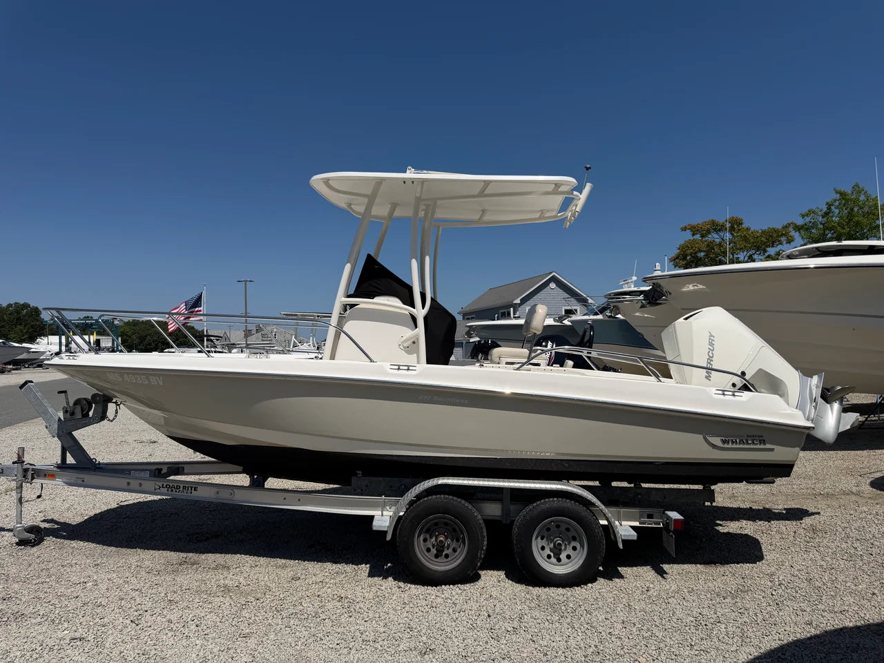 2020 Boston Whaler 210 DAUNTLESS 21.0 feet, Quincy, MA #1