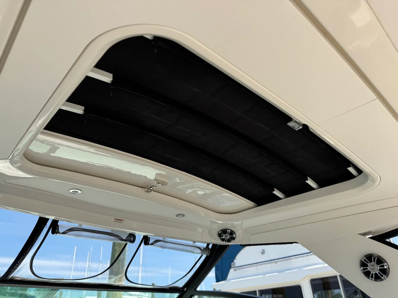 2019 Sea Ray 320 SUNDANCER 32.0 feet, Norwalk, CT #53