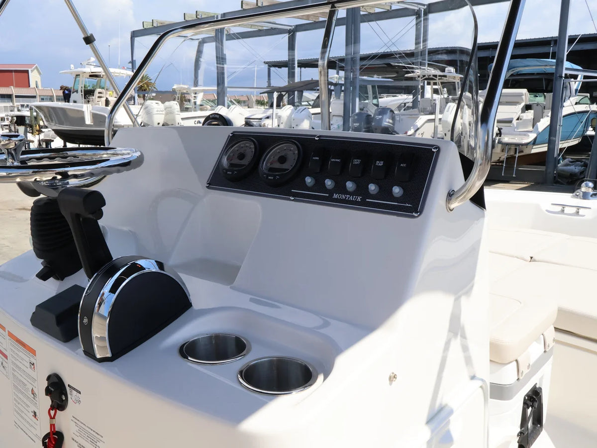 2027 Boston Whaler 190 Montauk 19.0 feet, Naples, Florida #12