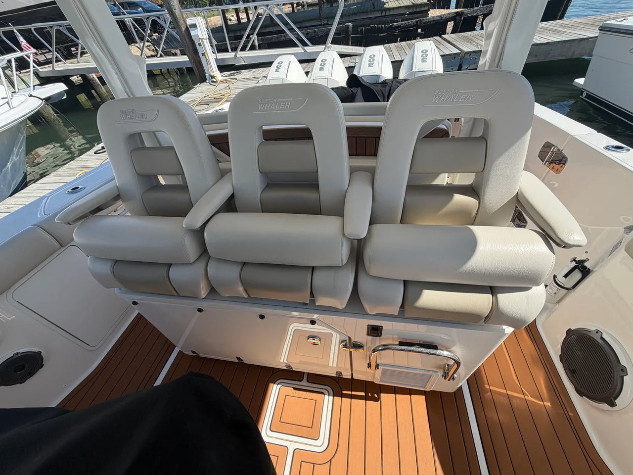 2021 Boston Whaler 380 OUTRAGE 38.0 feet, Huntington, NY #30
