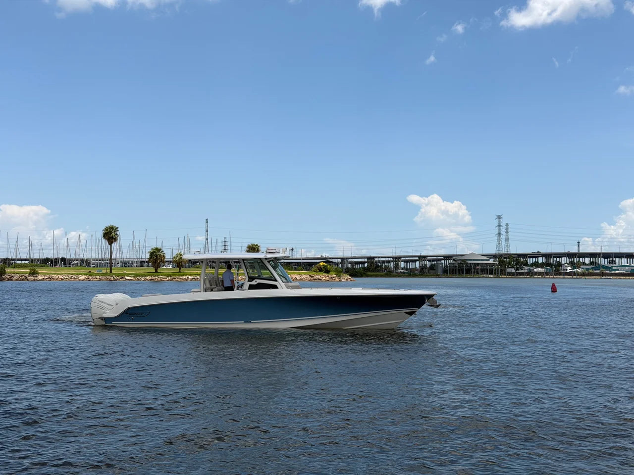 2018 Boston Whaler 380 OUTRAGE 38.0 feet, Seabrook, TX #8