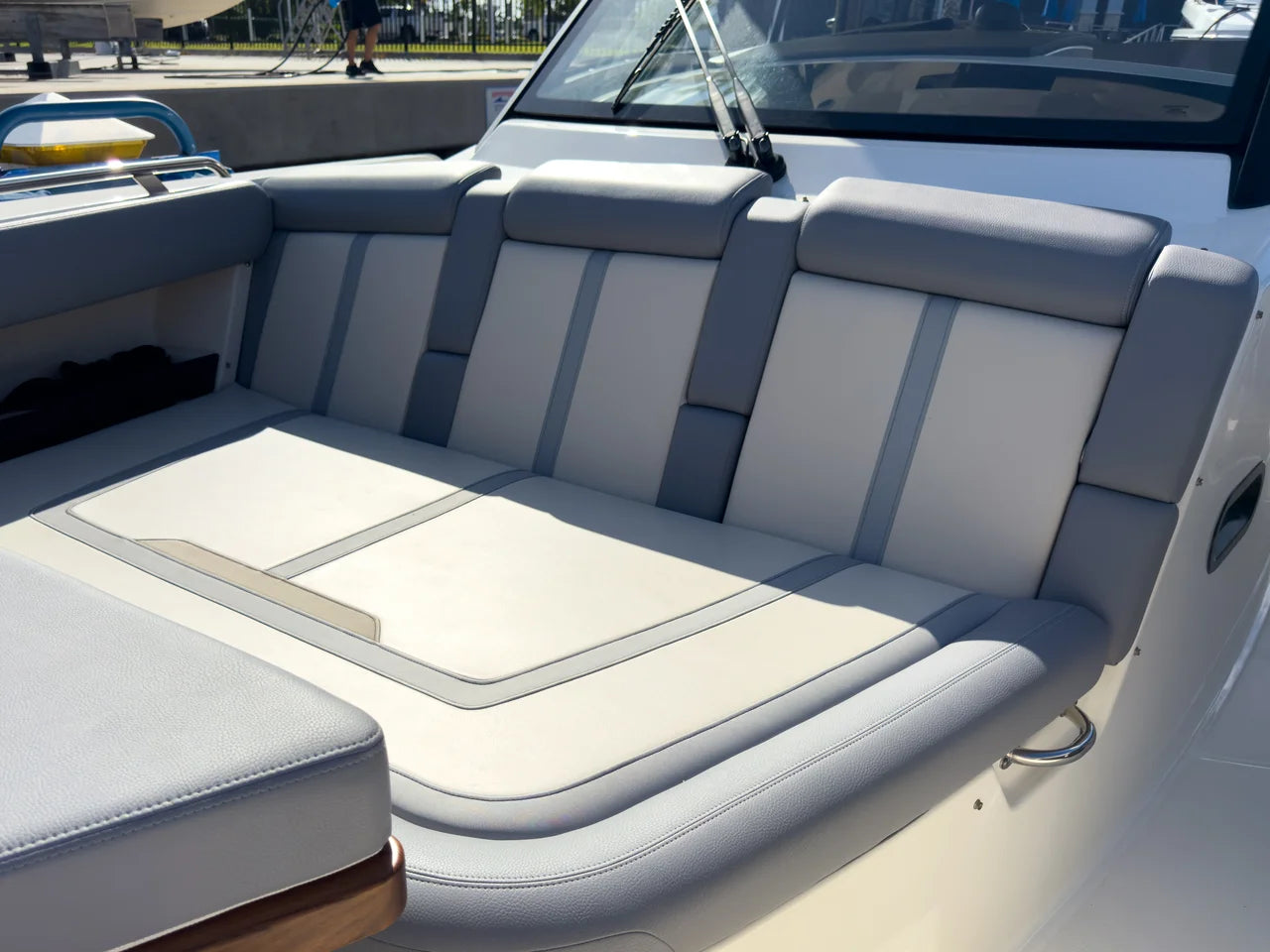 2025 Boston Whaler 350 REALM 35.0 feet, Fort Myers, FL #35