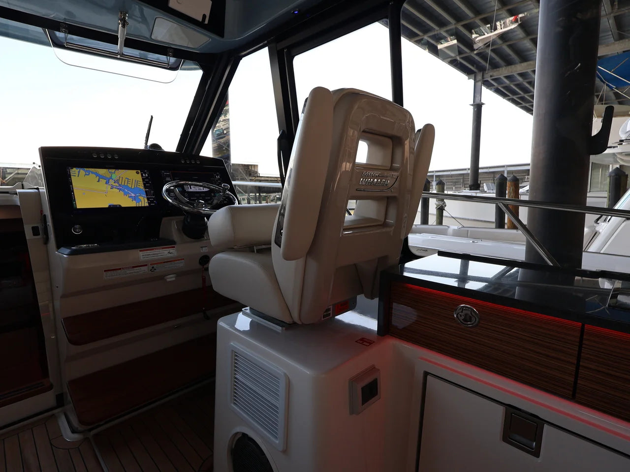2026 Boston Whaler 405 Conquest 40.0 feet, Naples, Florida #51