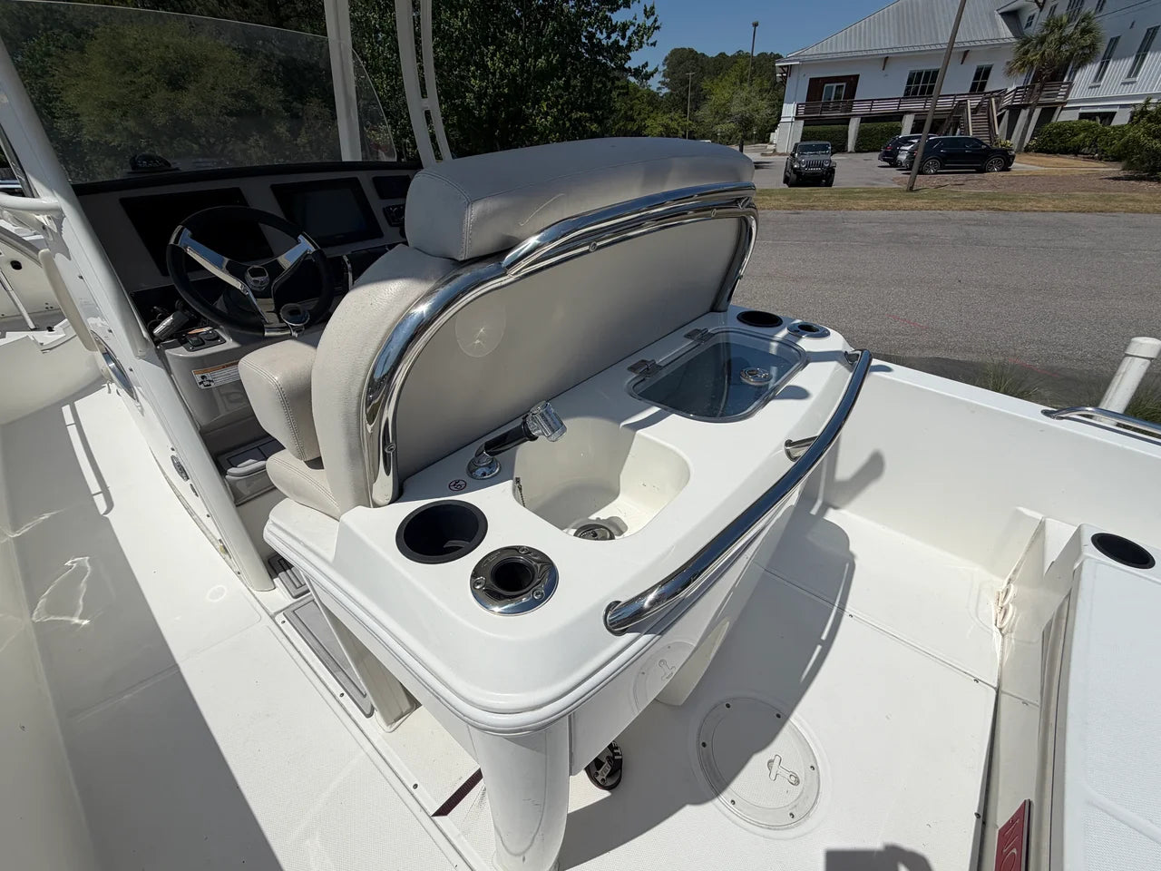 2017 Boston Whaler 270 DAUNTLESS 27.0 feet, Charleston, SC #8