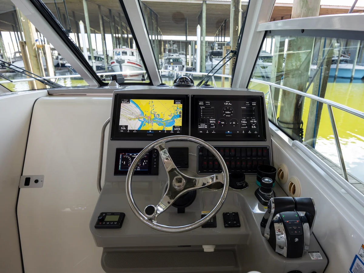 2017 Boston Whaler 345 CONQUEST 33.0 feet, Seabrook, TX #2