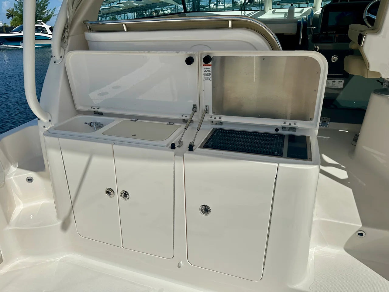 2017 Pursuit OS 385 OFFSHORE 39.0 feet, Fort Myers, Florida #21