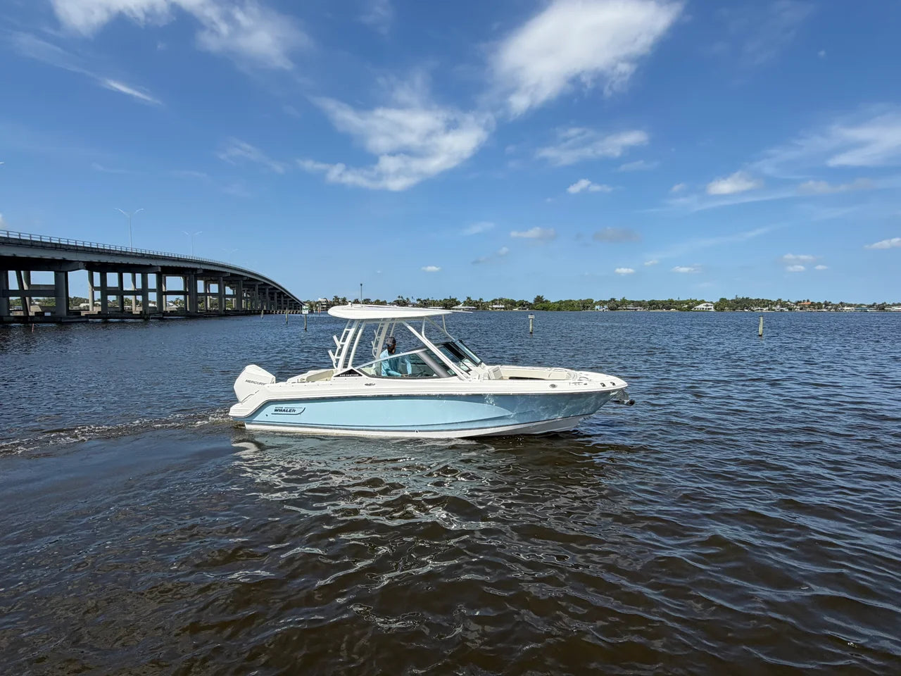 2027 Boston Whaler 240 Vantage 24.0 feet, Stuart, Florida #1