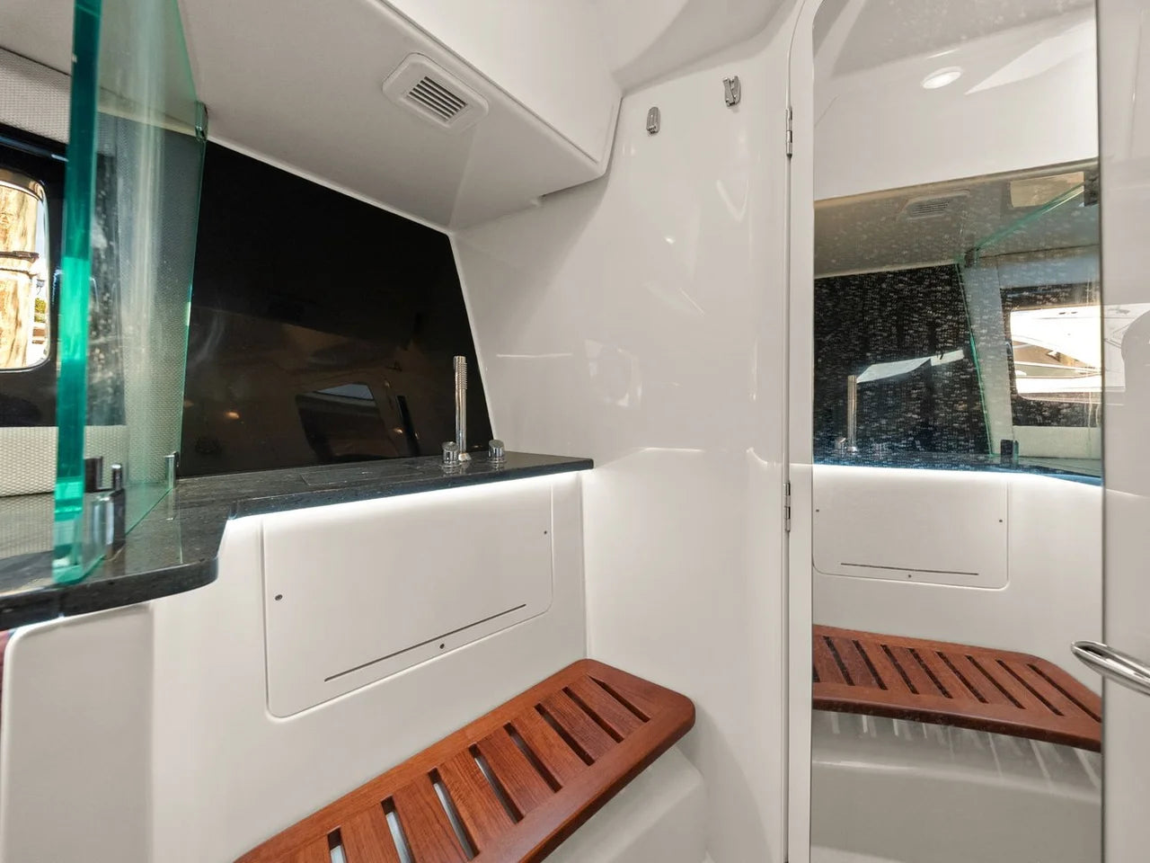 2025 Boston Whaler 405 CONQUEST 41.0 feet, St Petersburg, FL #22