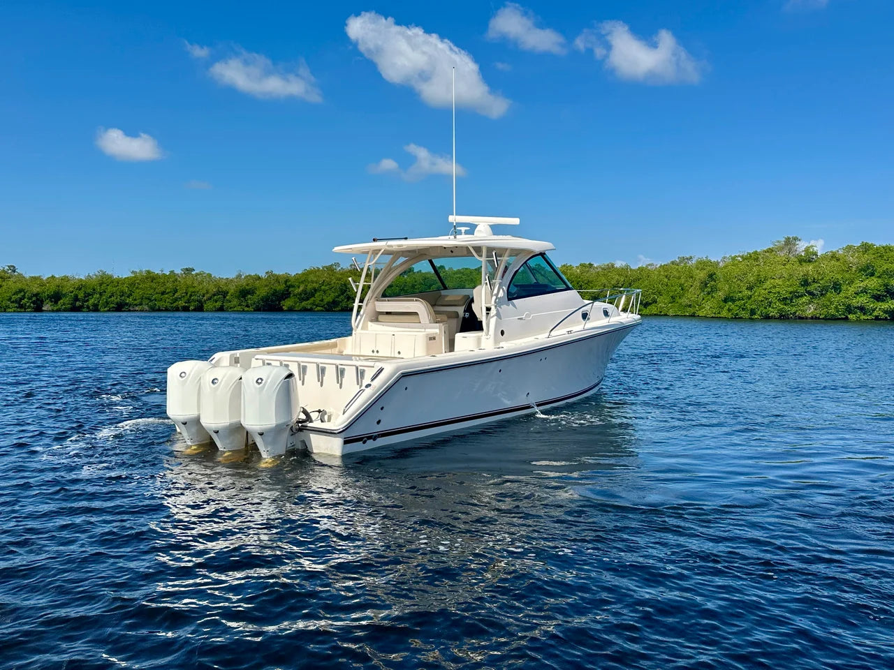 2017 Pursuit OS 385 OFFSHORE 39.0 feet, Fort Myers, Florida #15