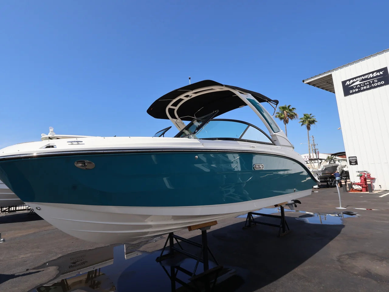 2026 Sea Ray SDX 230 Outboard 23.0 feet, Naples, Florida #5