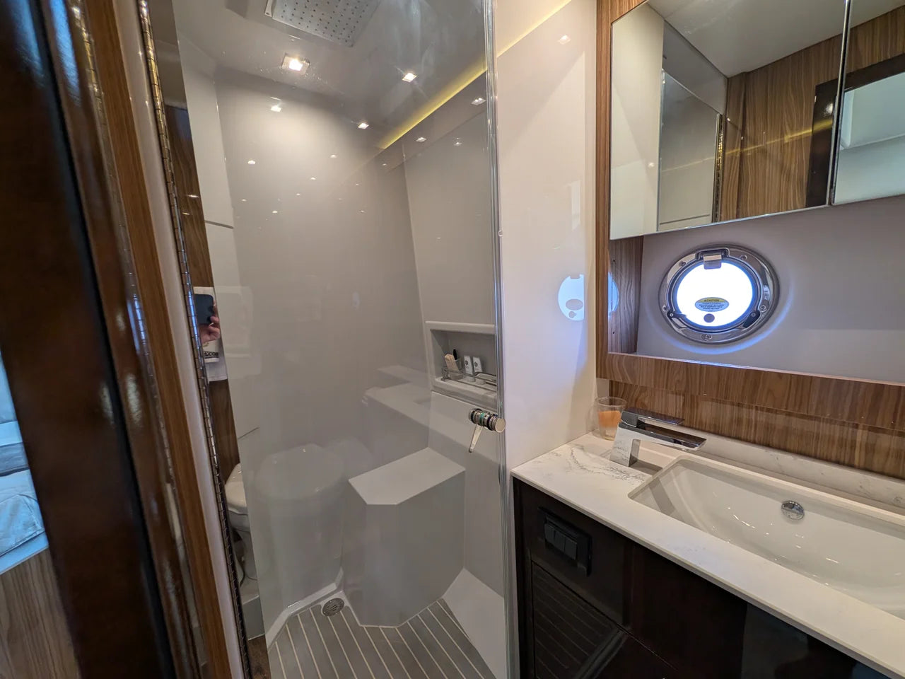 2022 Cruisers Yachts 54 Cantius 54.0 feet, Grasonville, MD #117