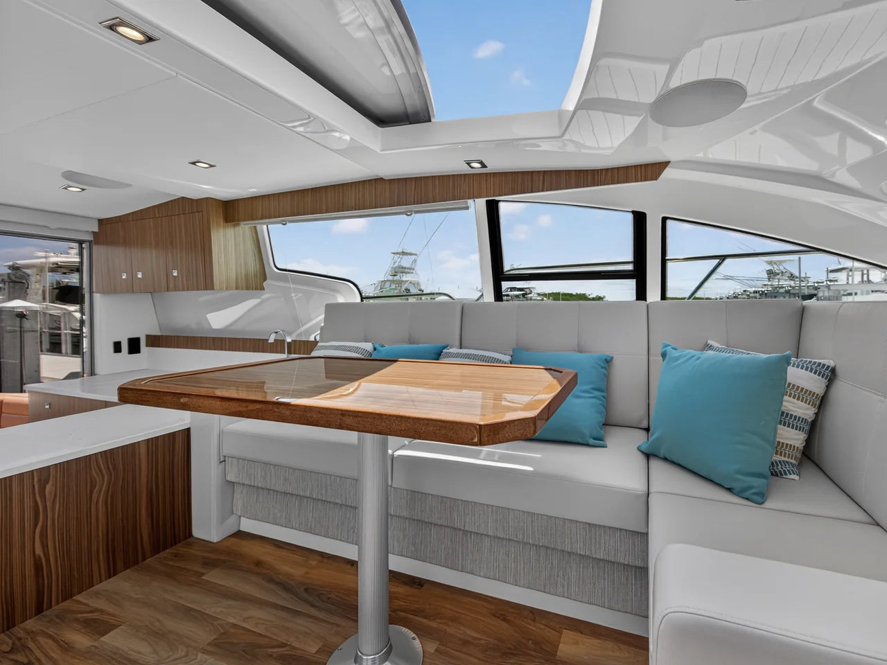 2026 Cruisers Yachts 46 Cantius 46.0 feet, Stuart, Florida #29