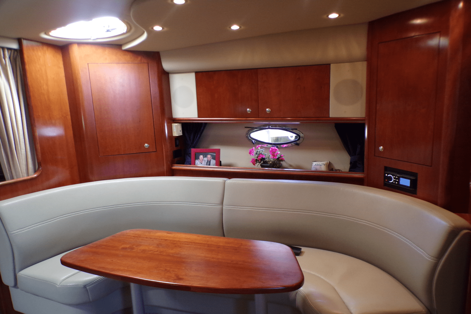 2005 Cruisers Yachts 370 EXPRESS 37.0 feet, Naples, FL #39