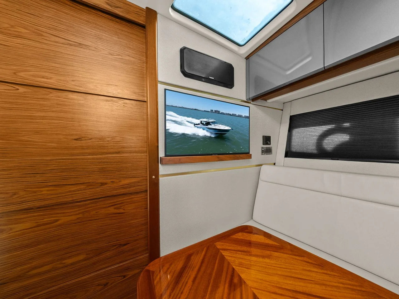 2025 Boston Whaler 405 CONQUEST 41.0 feet, St Petersburg, FL #26