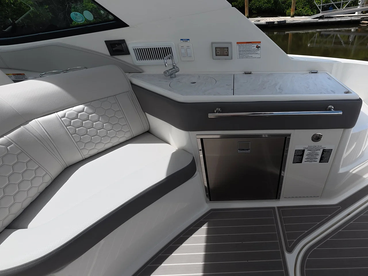 2026 Sea Ray Sundancer 320 Outboard 32.0 feet, Clearwater, Florida #27