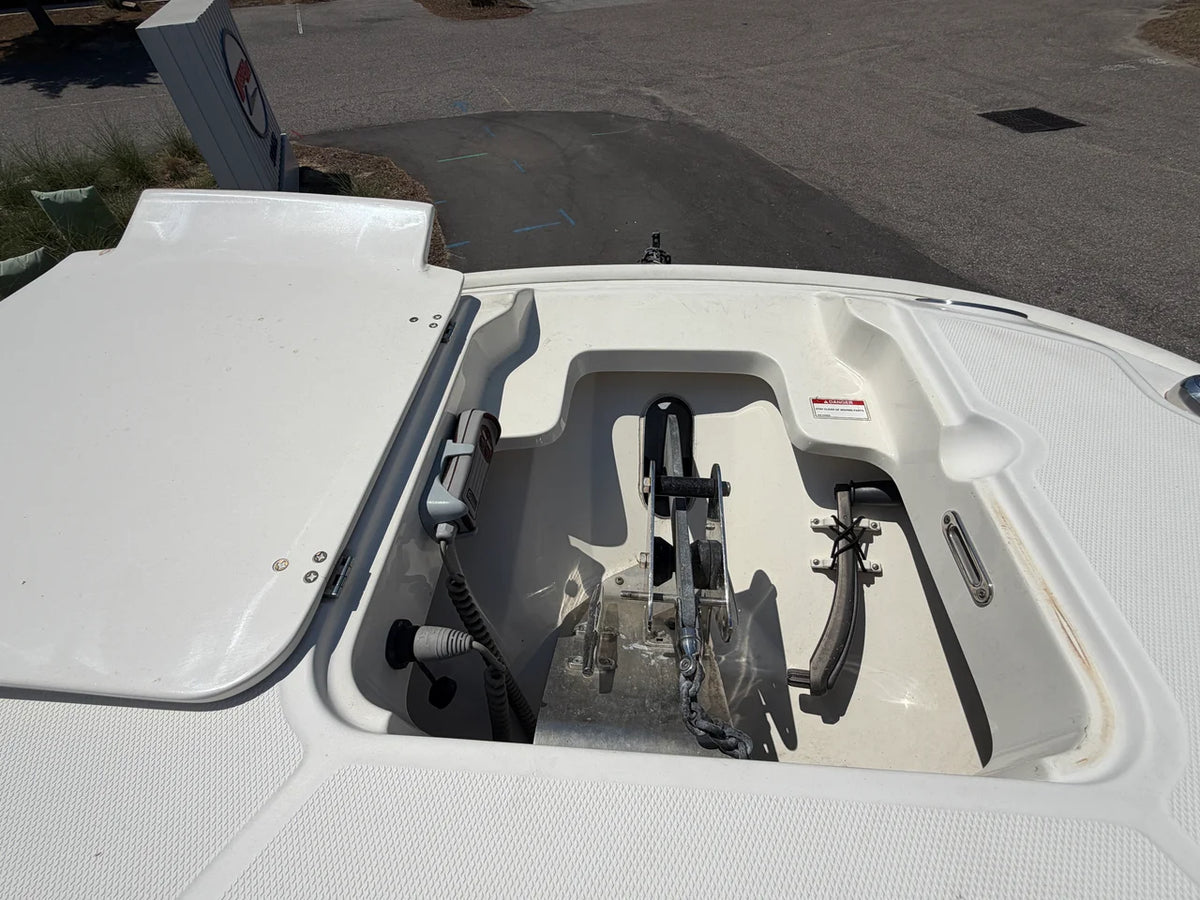 2017 Boston Whaler 270 DAUNTLESS 27.0 feet, Charleston, SC #27