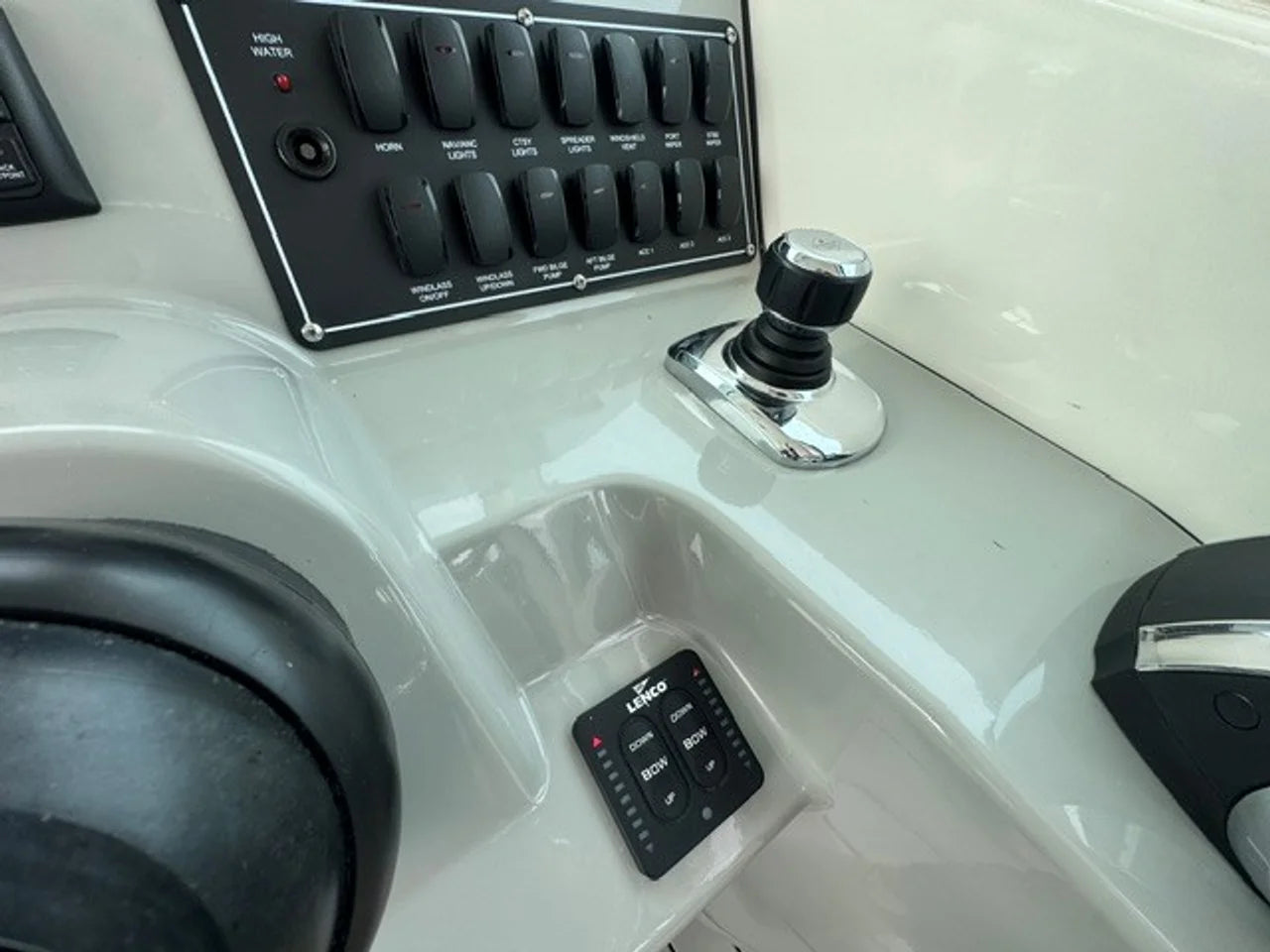 2016 Boston Whaler 315 CONQUEST 31.0 feet, Quincy, MA #21