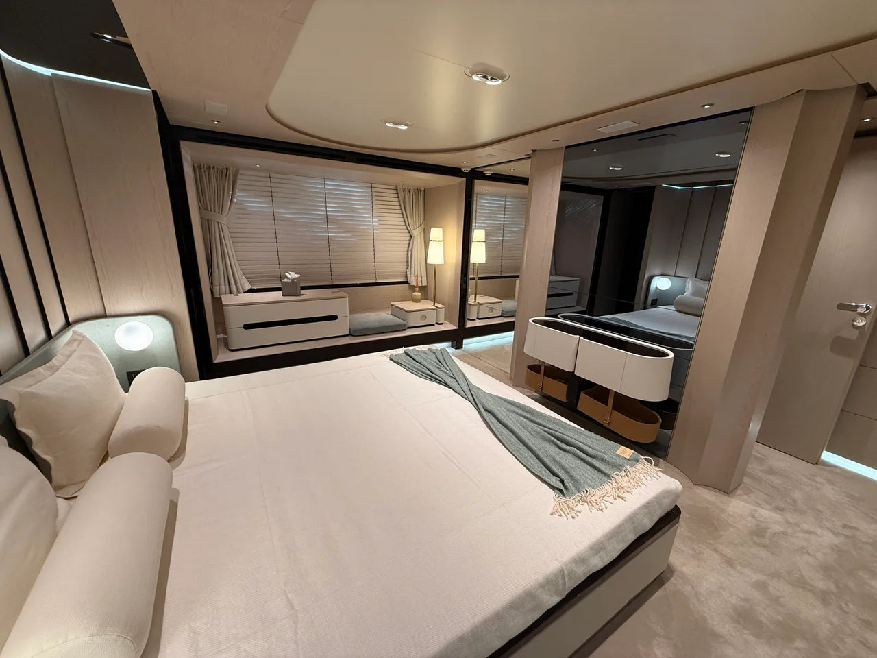 2022 Azimut GRANDE 25M 87.0 feet, Fort Lauderdale, FL #53