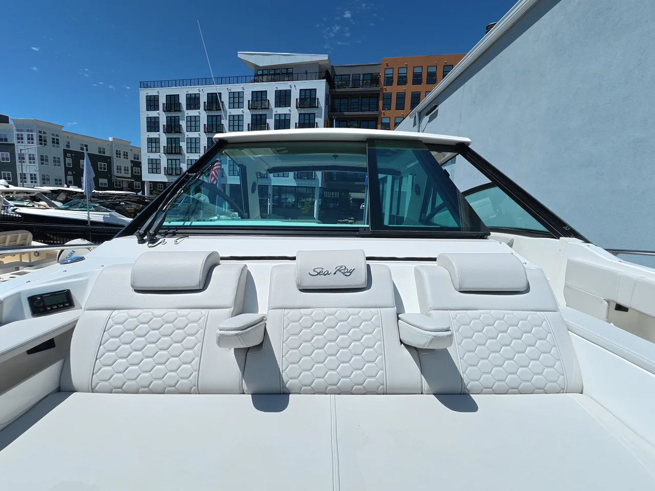 2026 Sea Ray Sundancer 320 Outboard 32.0 feet, Norwalk, Connecticut #36