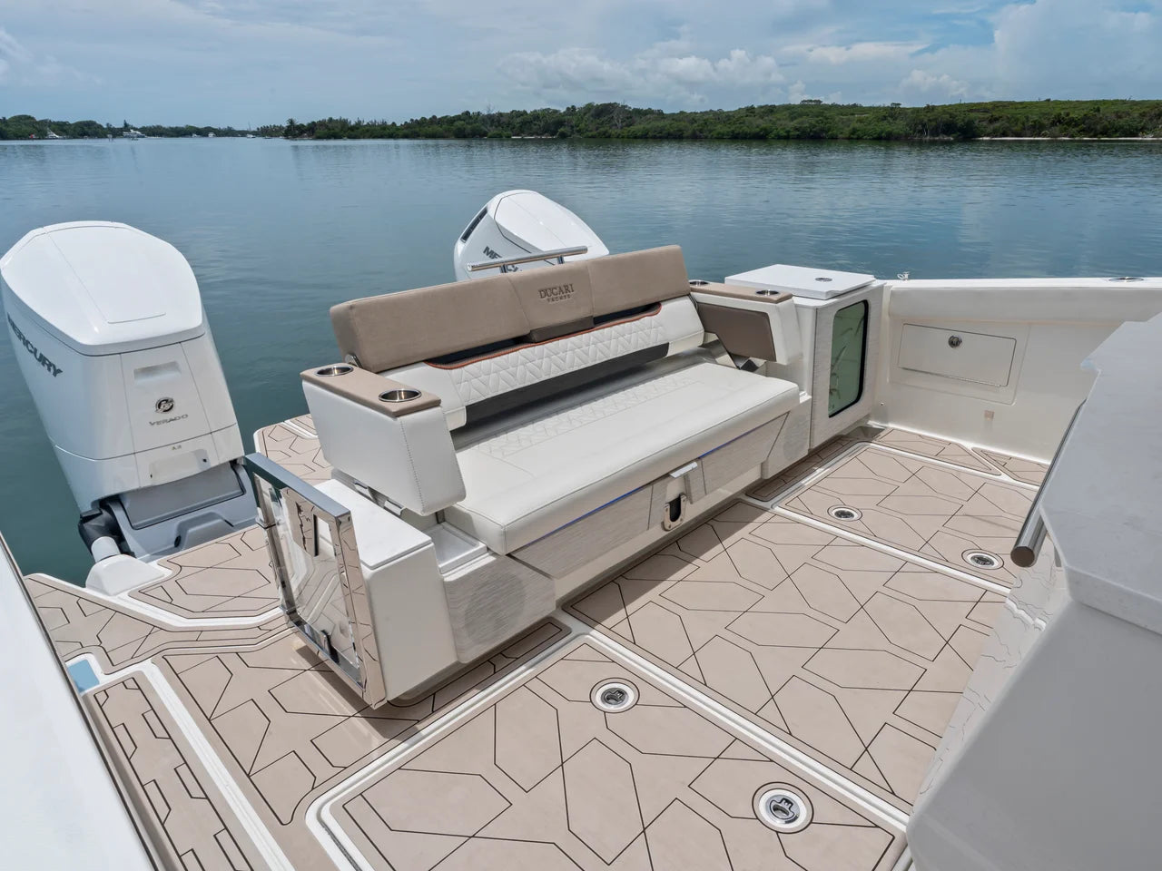 2027 Ducari 37 XIV 37.0 feet, Jupiter, Florida #25