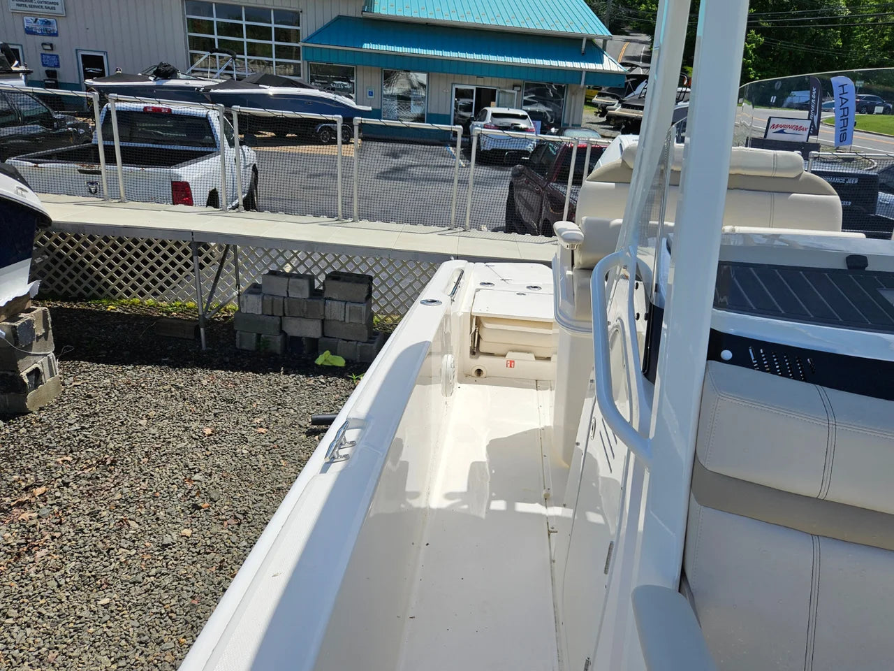 2026 Boston Whaler 250 Dauntless 25.0 feet, Lake Hopatcong, NJ #17