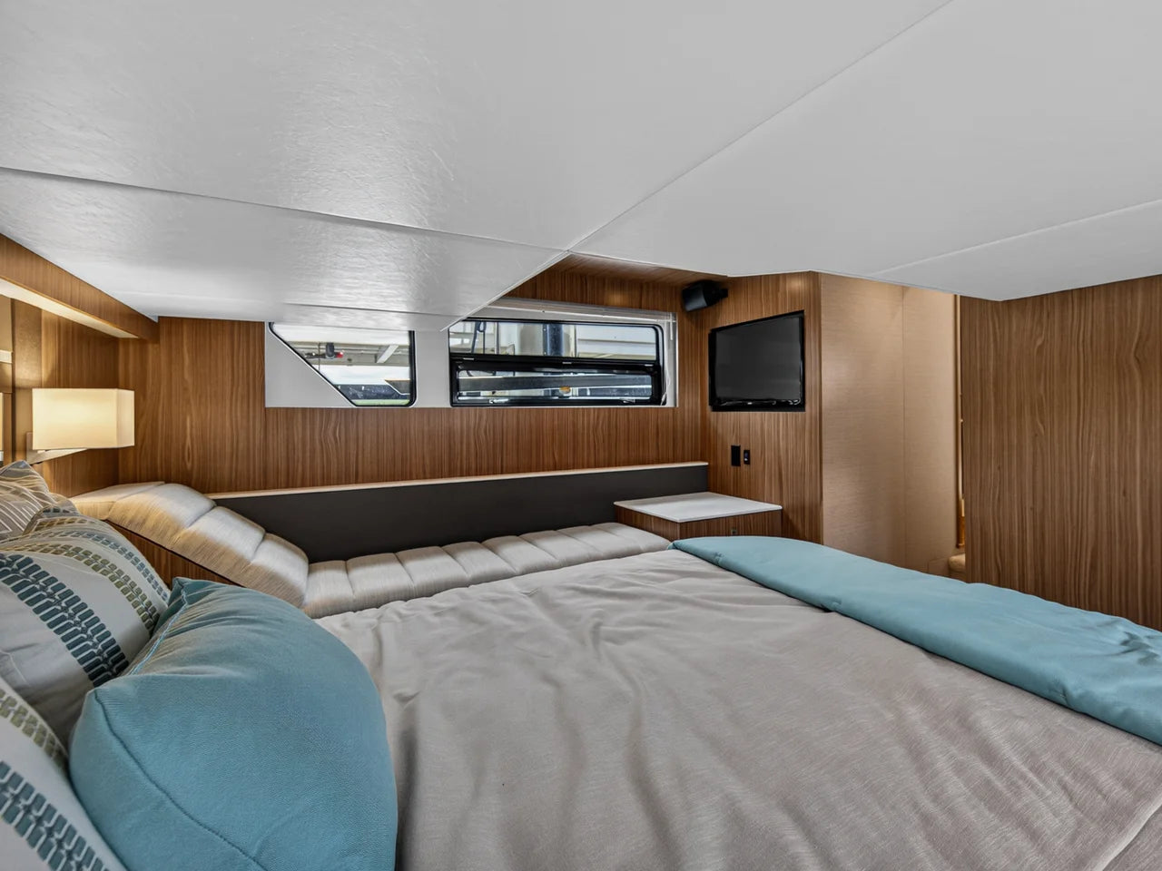 2026 Cruisers Yachts 46 Cantius 46.0 feet, Stuart, Florida #58