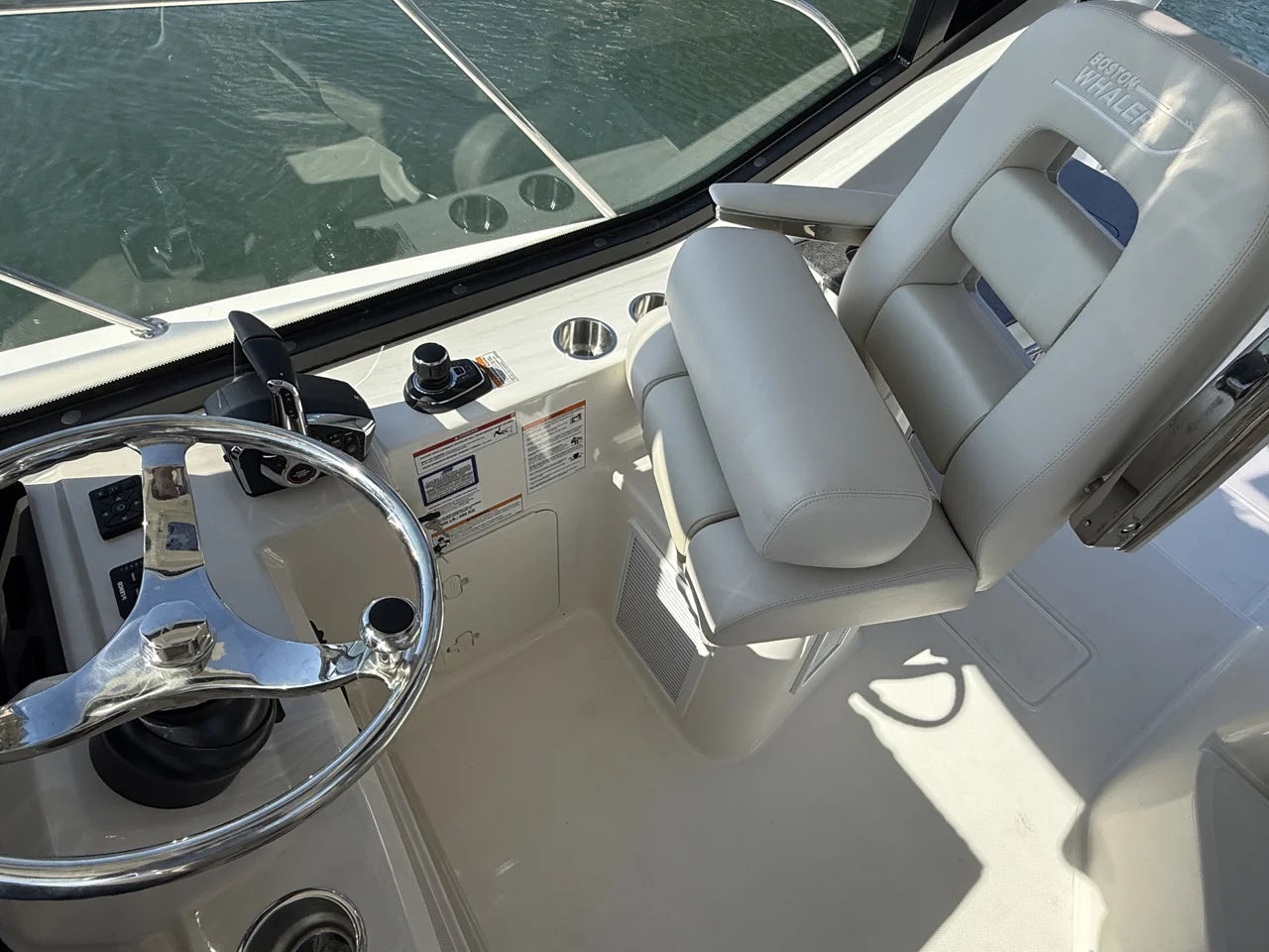 2026 Boston Whaler 325 Conquest 32.0 feet, Wrightsville Beach, North Carolina #11
