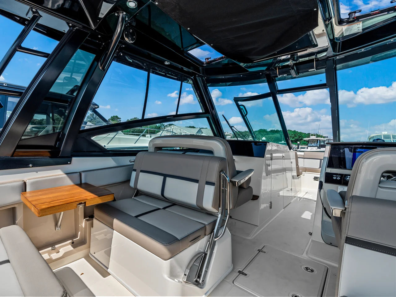 2026 Boston Whaler 330 Vantage 33.0 feet, Quincy, MA #16