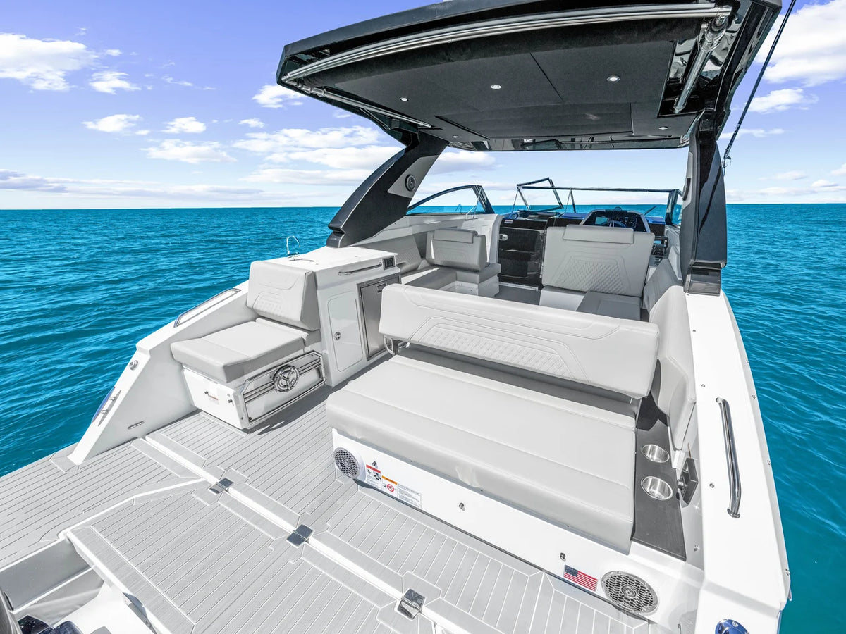 2027 Cruisers Yachts 34 GLS Outboard 34.0 feet, Venice, Florida #23