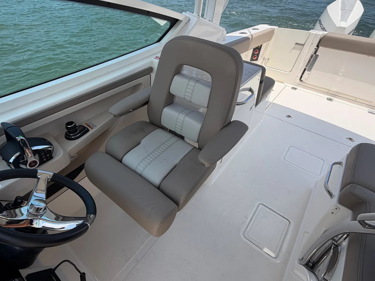 2026 Boston Whaler 280 Vantage 28.0 feet, Jupiter, Florida #22