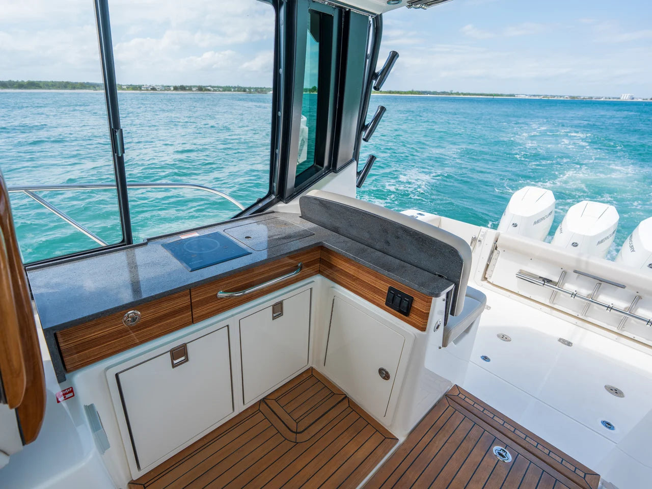 2026 Boston Whaler 405 Conquest 40.0 feet, Wrightsville Beach, North Carolina #14
