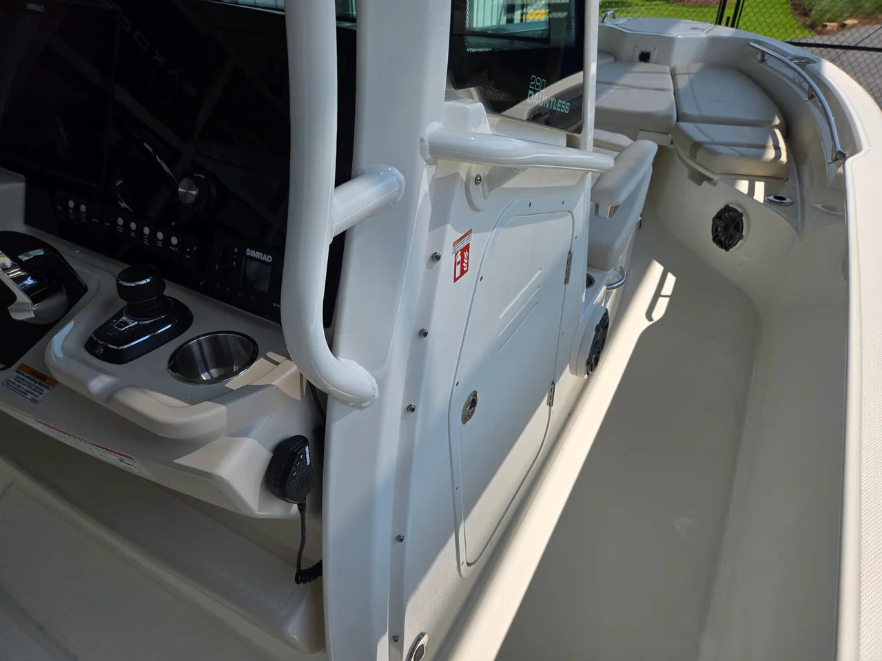 2027 Boston Whaler 280 Dauntless 28.0 feet, Charleston, SC #16