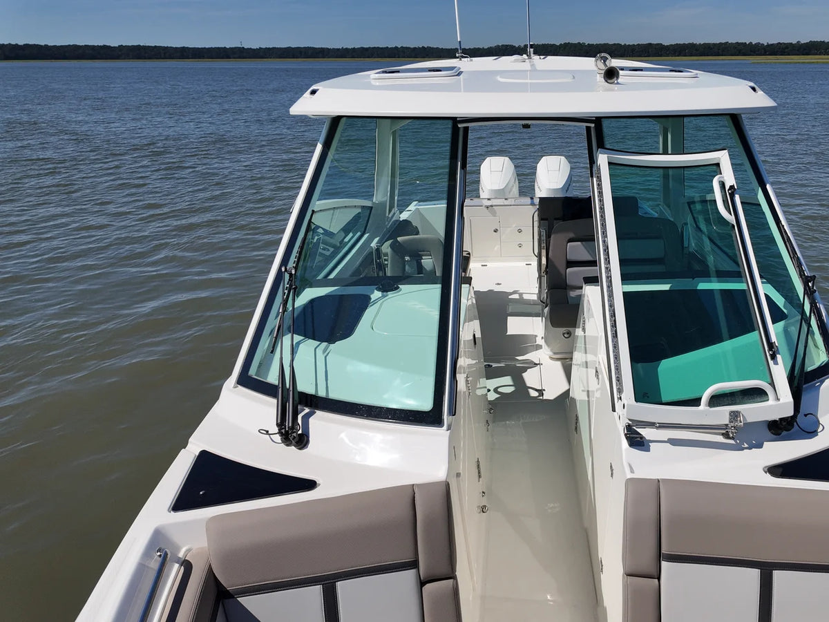 2027 Boston Whaler 330 Vantage 33.0 feet, Thunderbolt, GA #28
