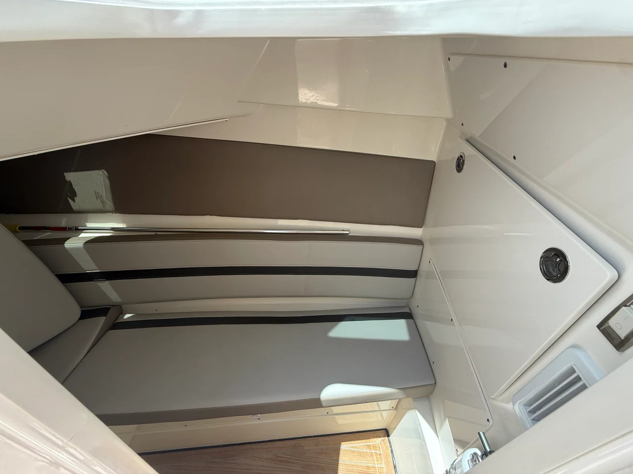 2025 Boston Whaler 330 Vantage 33.0 feet, Sarasota, FL #21
