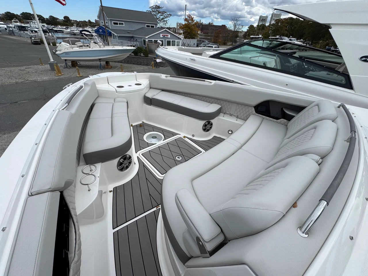 2023 Sea Ray 400 SLX 40.0 feet, Quincy, MA #15