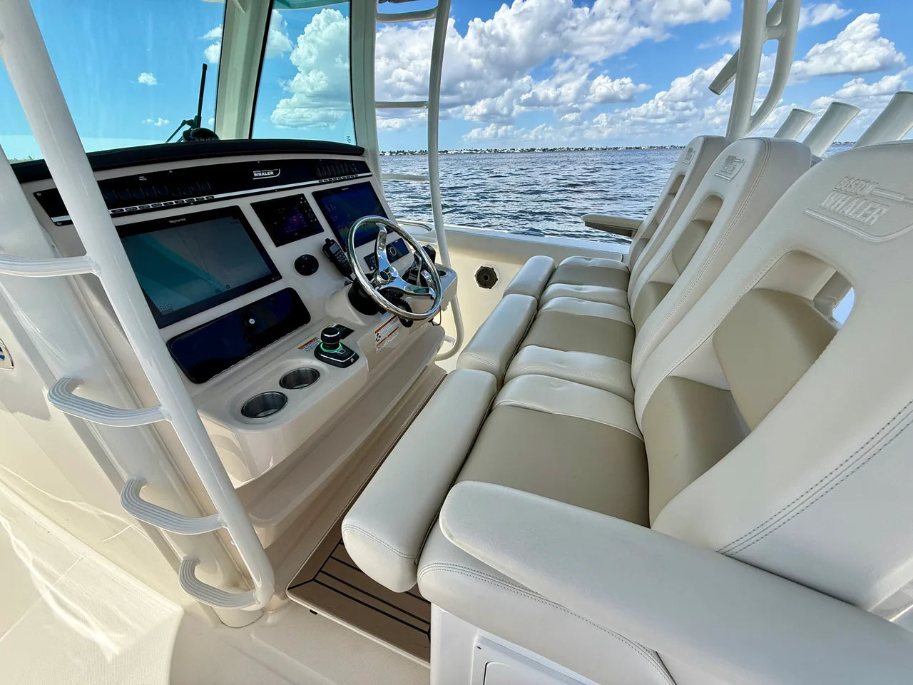 2022 Boston Whaler 350 OUTRAGE 35.0 feet, Fort Myers, FL #29