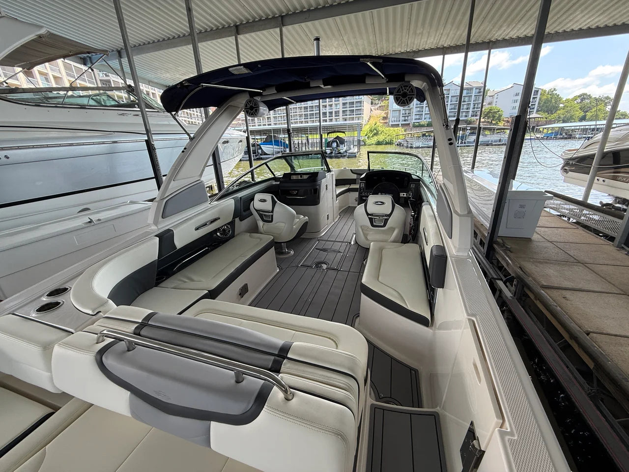 2023 Chaparral 287 SSX 28.0 feet, Lake Ozark, MO #20