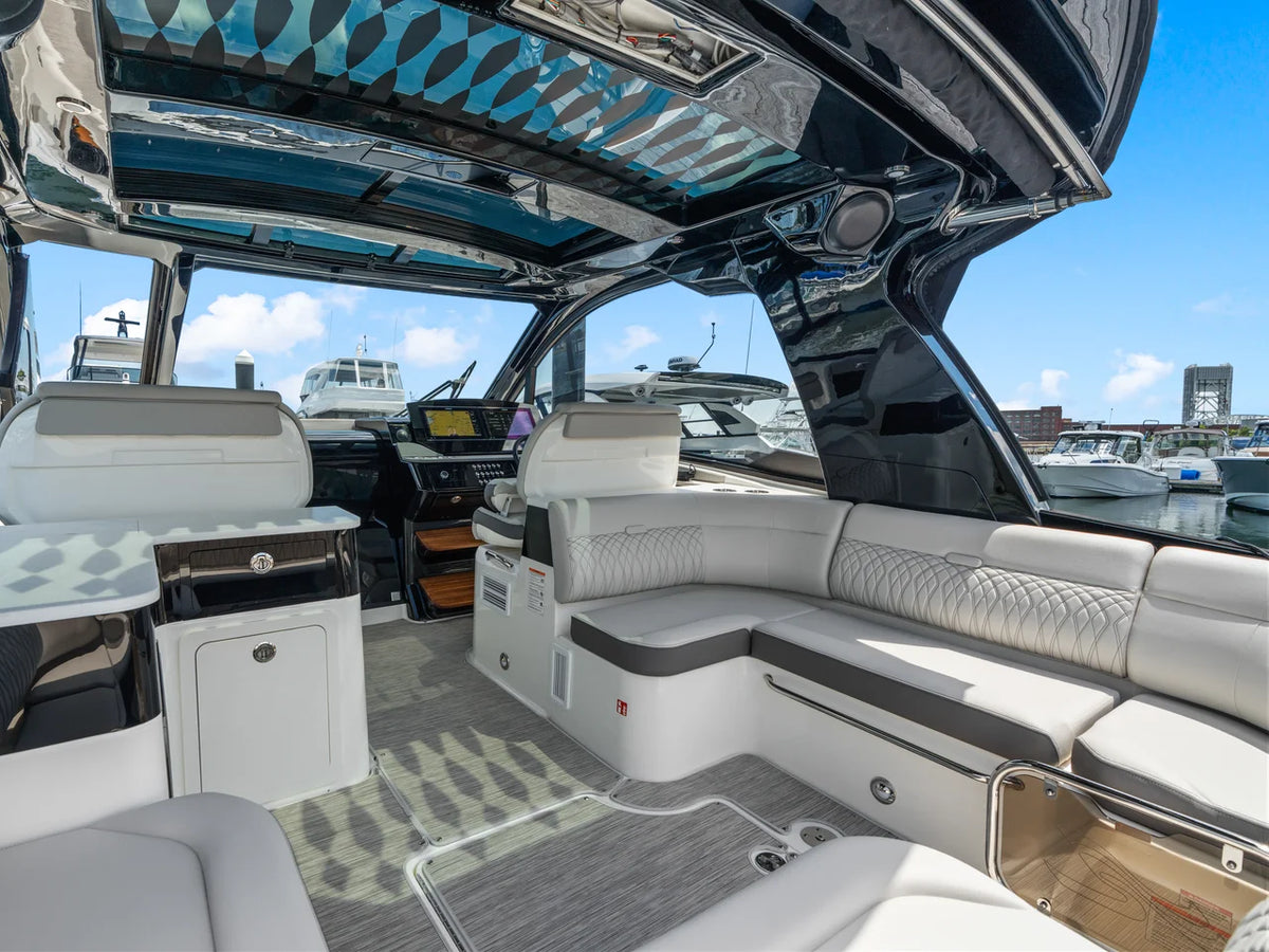 2026 Sea Ray Sundancer 370 Outboard 37.0 feet, Quincy, MA #11